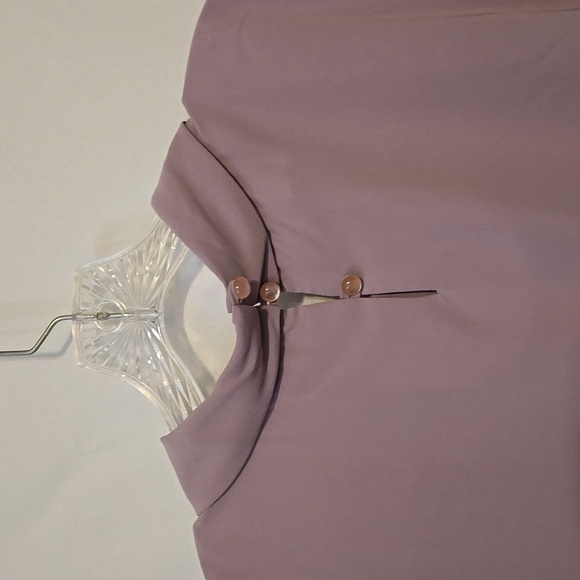 Dress Barn, Blouse, Sz 22/24, Pleated Front, High Neck, Cowl, Lilac, Sleeveless - Picture 12 of 12